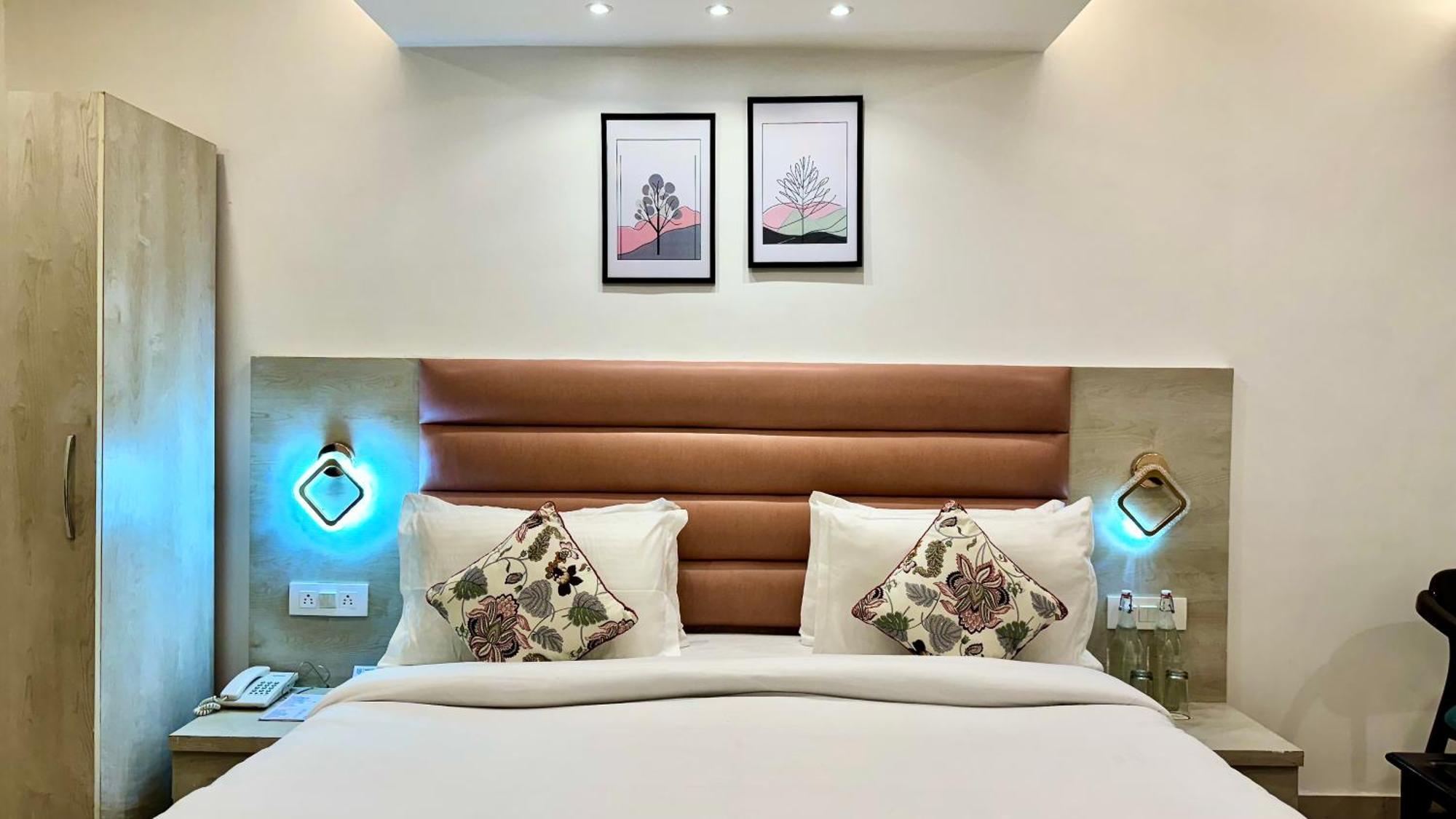 Hotel Pride Inn - 800 Mts From Mall Road Mussoorie Exterior foto
