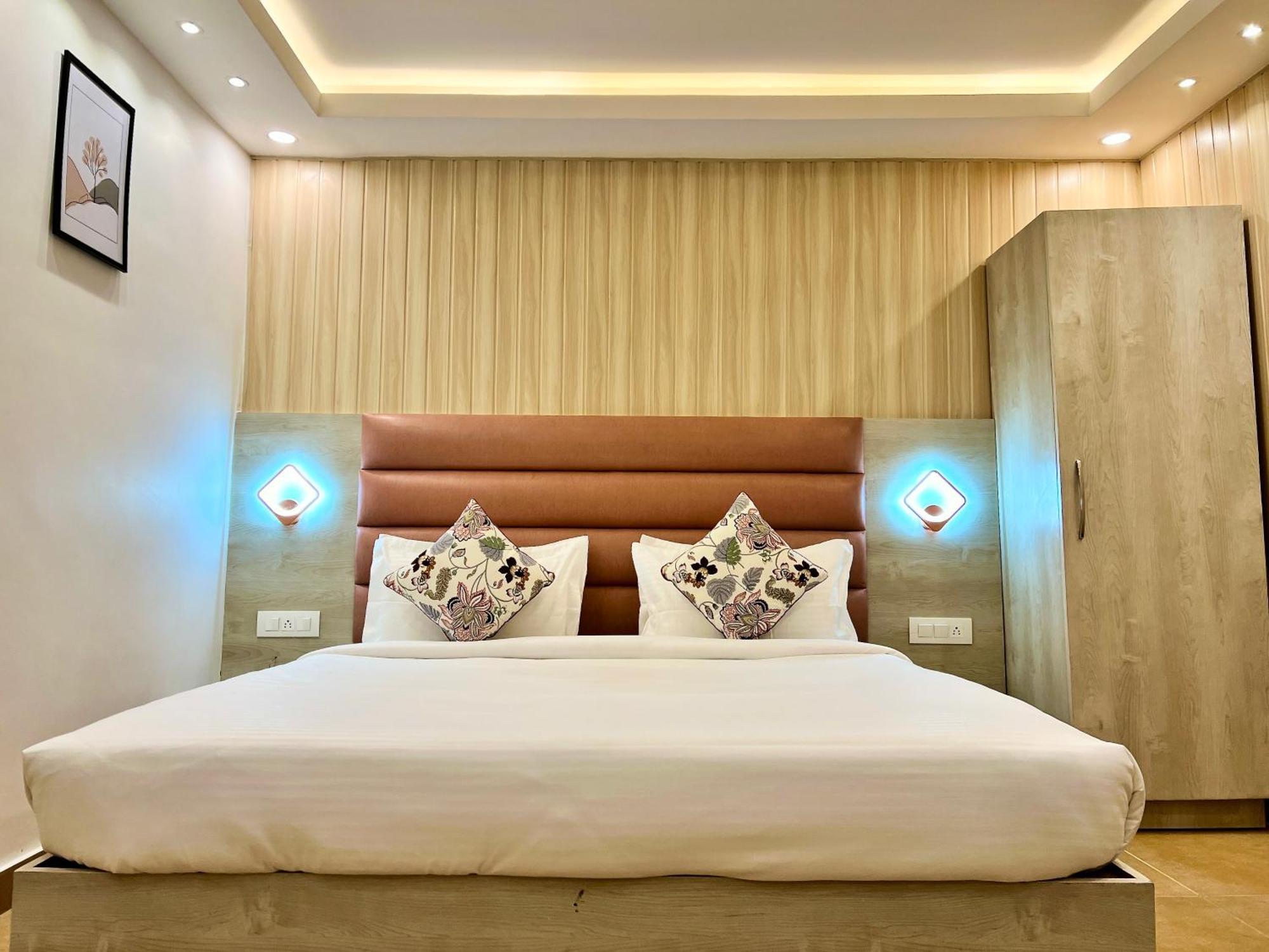 Hotel Pride Inn - 800 Mts From Mall Road Mussoorie Exterior foto