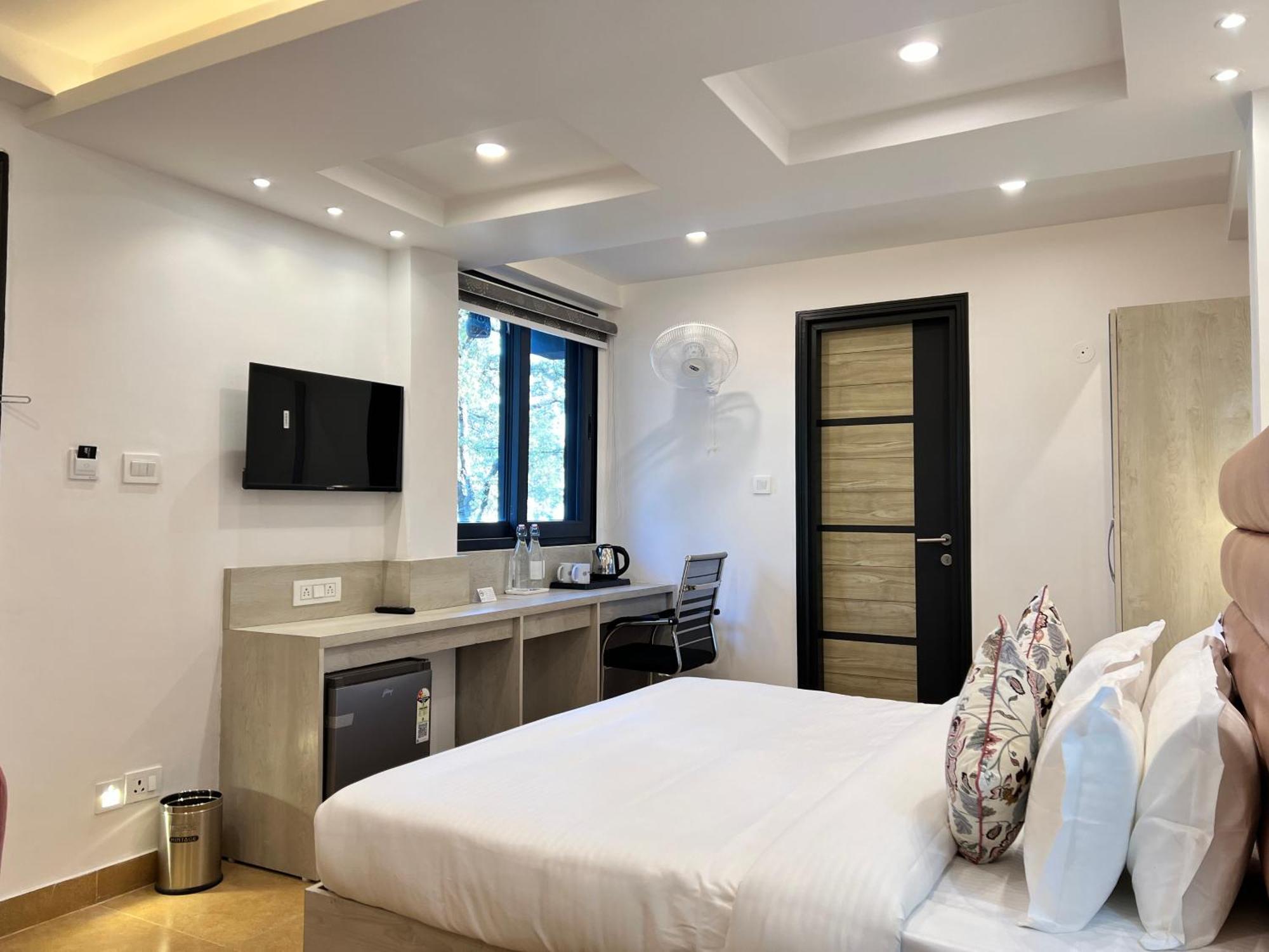 Hotel Pride Inn - 800 Mts From Mall Road Mussoorie Exterior foto