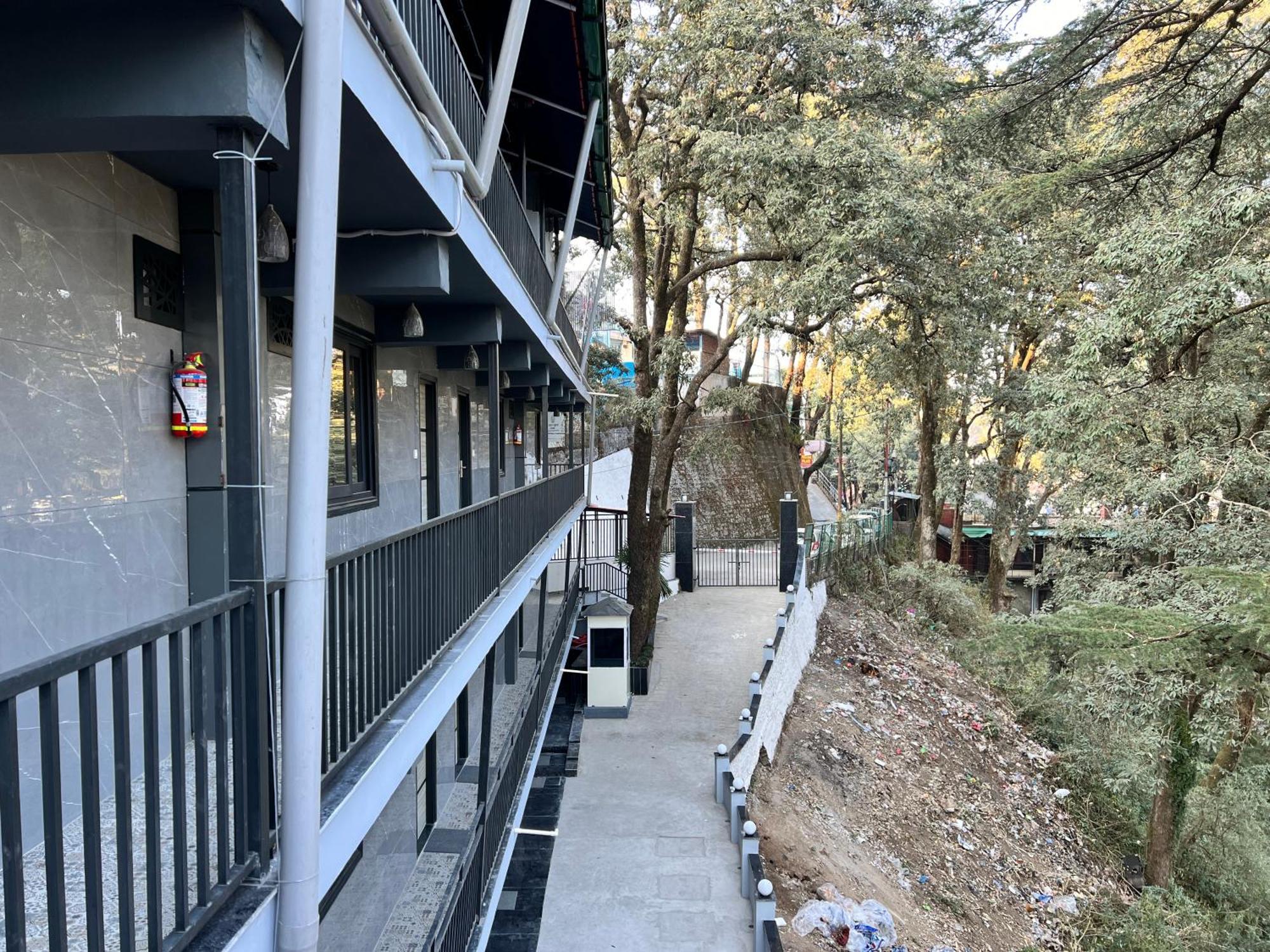 Hotel Pride Inn - 800 Mts From Mall Road Mussoorie Exterior foto